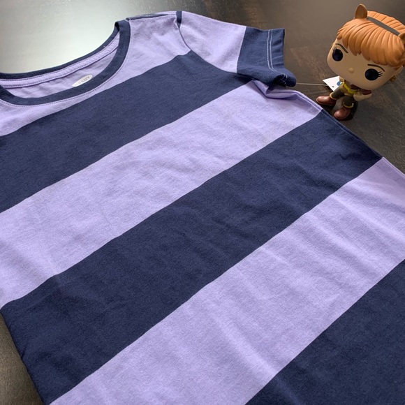 Girl Short Sleeve T-Shirt Size S (6-7) - Picture 4 of 5